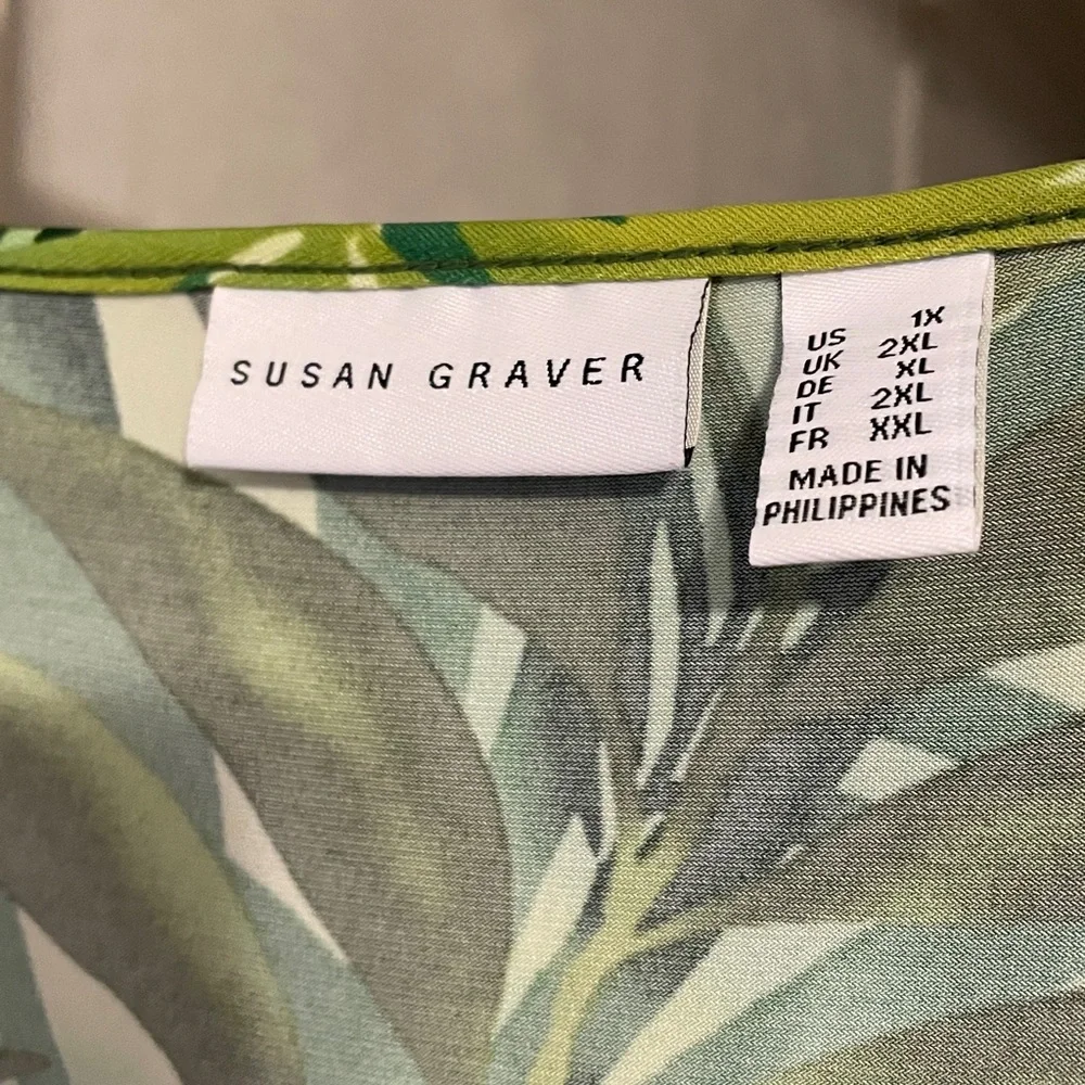 Susan Graver Green Leaf Print Top - Picture 2 of 7
